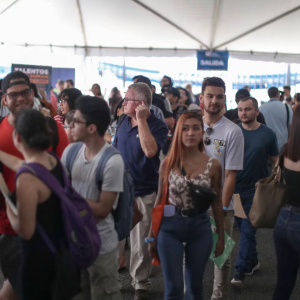 Jóvenes y mujeres arrastran mayores dificultades para insertarse al mercado laboral