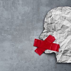 Autocensura y precarización del trabajo, entre las denuncias que hacen periodistas de Costa Rica