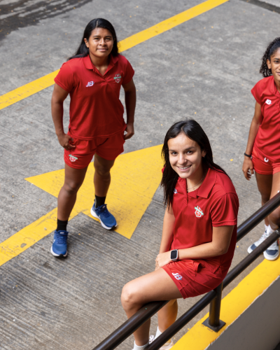 La conquista del balón: hacia la sostenibilidad del fútbol femenino en Costa Rica